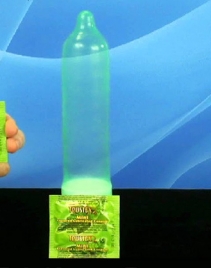 西方电影美剧喜欢玩的梗：Condoms and mints