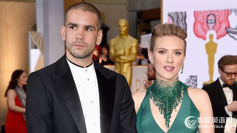 Scarlett Johansson-02.jpg