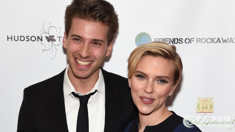 Scarlett Johansson-08.jpg