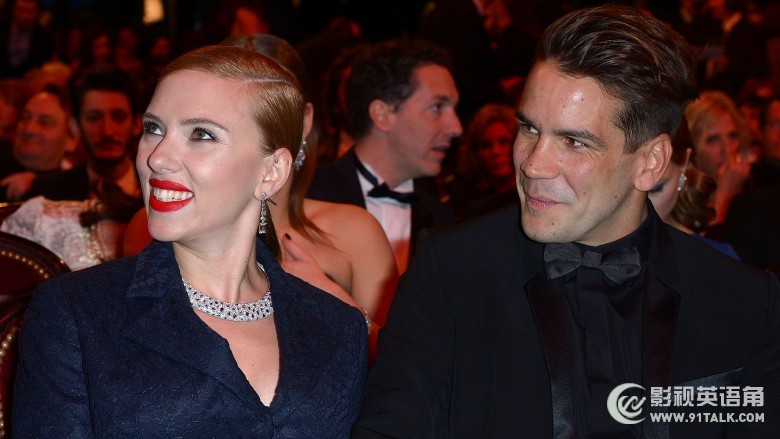 Scarlett Johansson-09.jpg